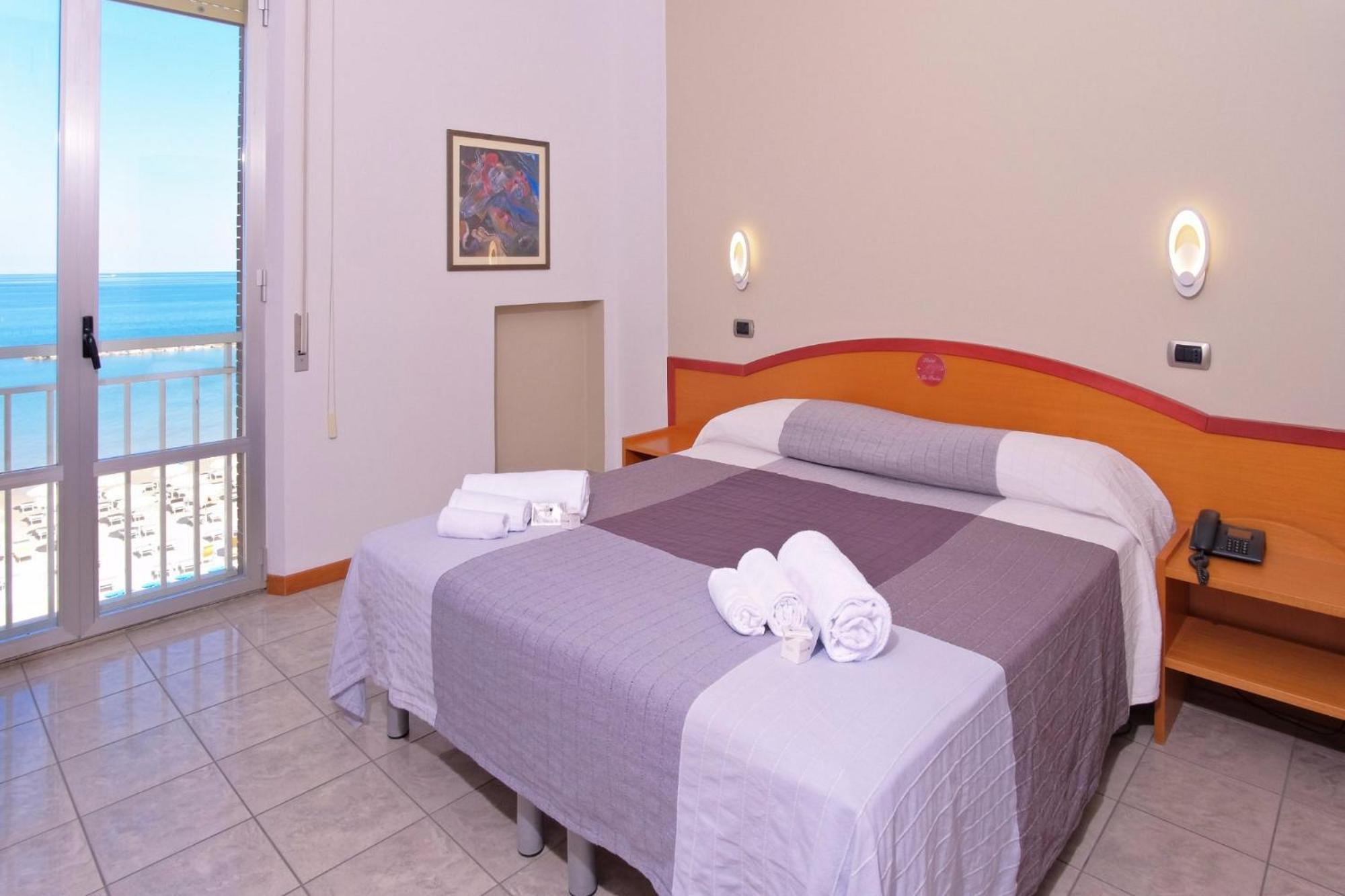 קופרה מריטימה Hotel La Perla מראה חיצוני תמונה