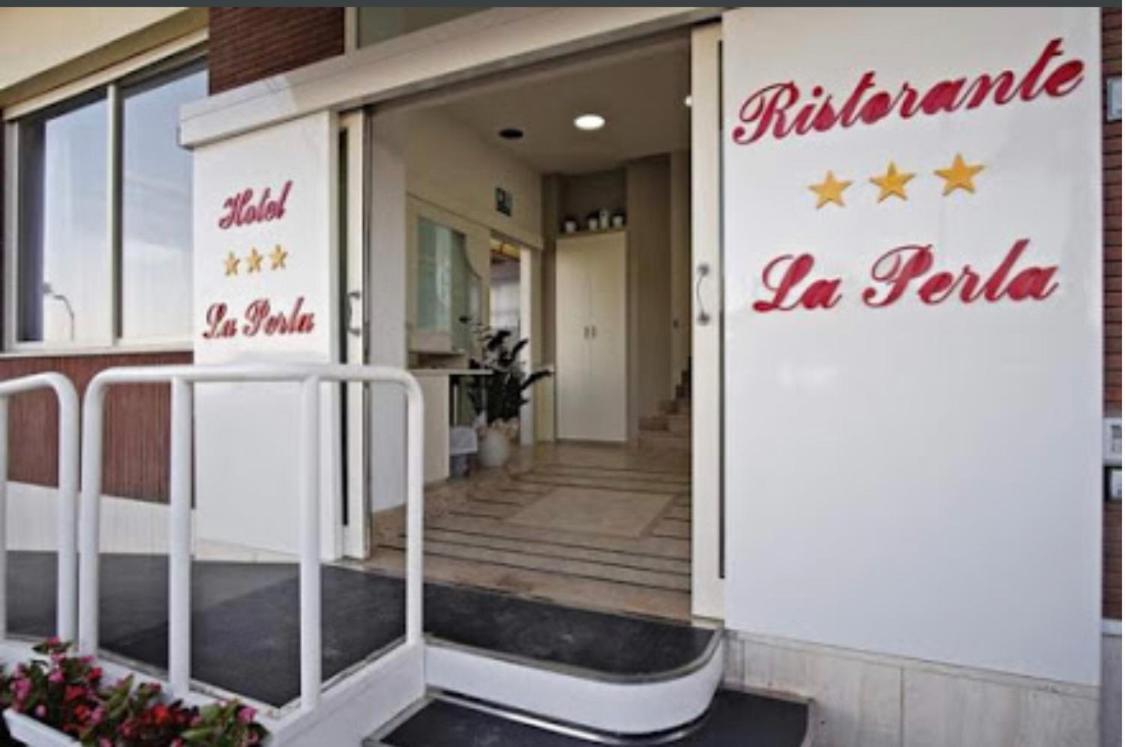 קופרה מריטימה Hotel La Perla מראה חיצוני תמונה
