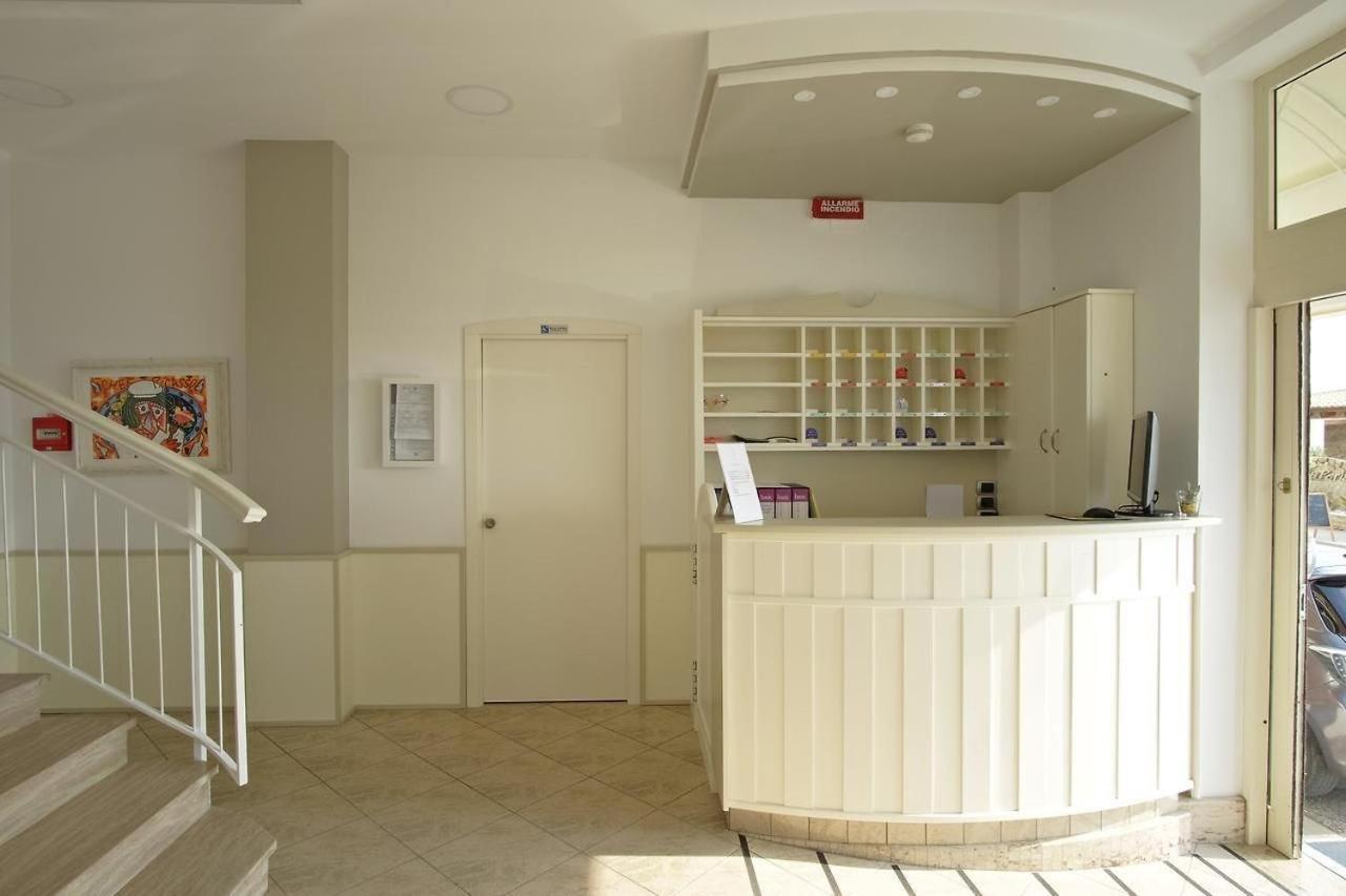 קופרה מריטימה Hotel La Perla מראה חיצוני תמונה
