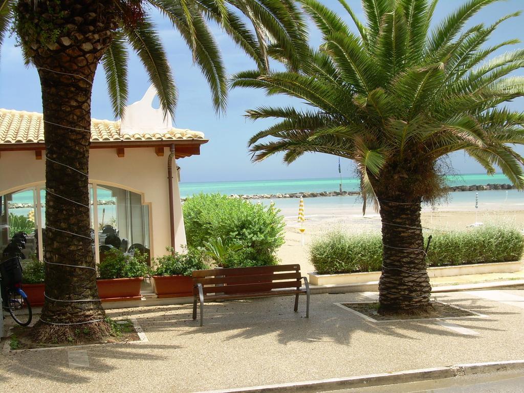 קופרה מריטימה Hotel La Perla מראה חיצוני תמונה